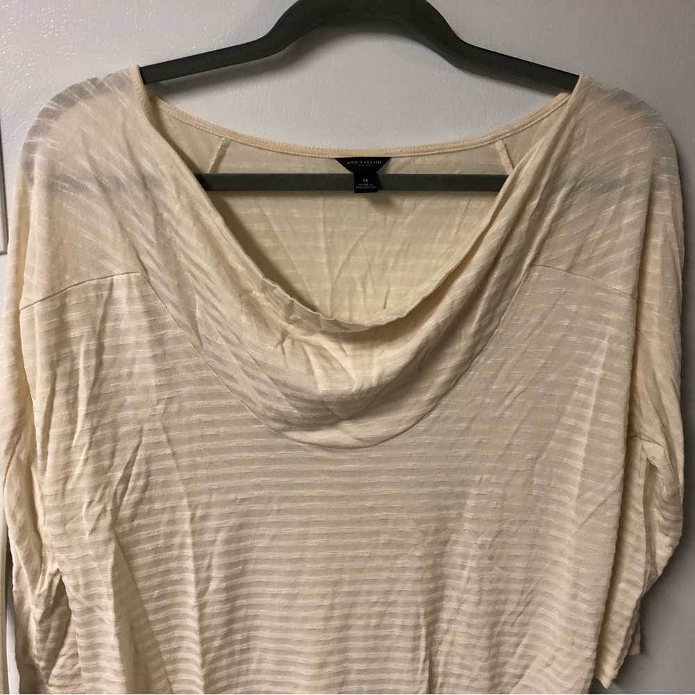 Ann Taylor Woman’s Top M Beige Rayon Striped Scoop Neck 3/4 Sleeve